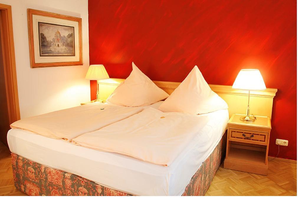 Hotel Weinhaus Woehler Schwerin  Pokój zdjęcie