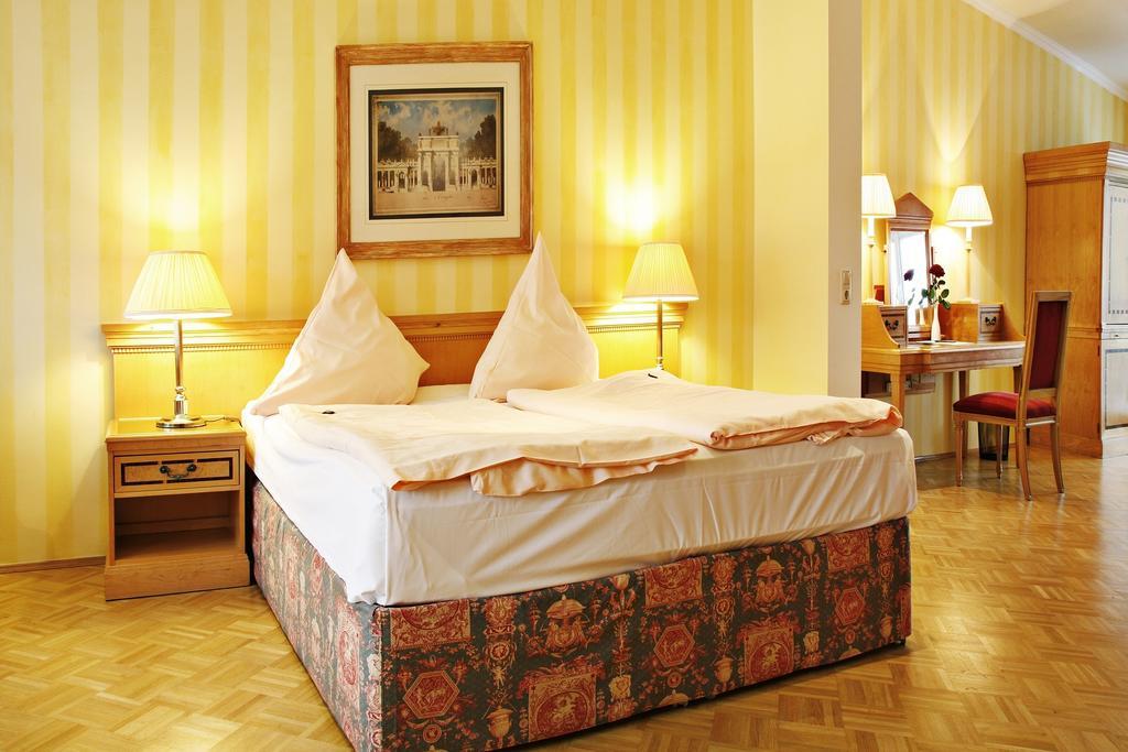 Hotel Weinhaus Woehler Schwerin  Pokój zdjęcie